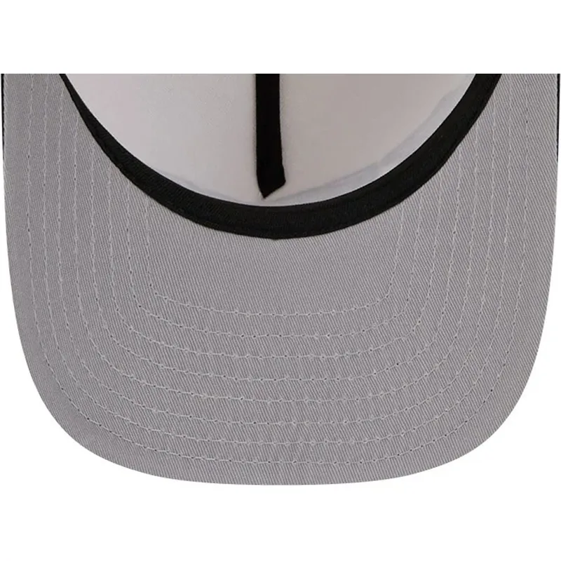 bezowo-czarna-zakrzywiona-czapka-snapback-9fifty-a-frame-precurved-hardwood-classics-vancouver-grizzlies-nba-new-era