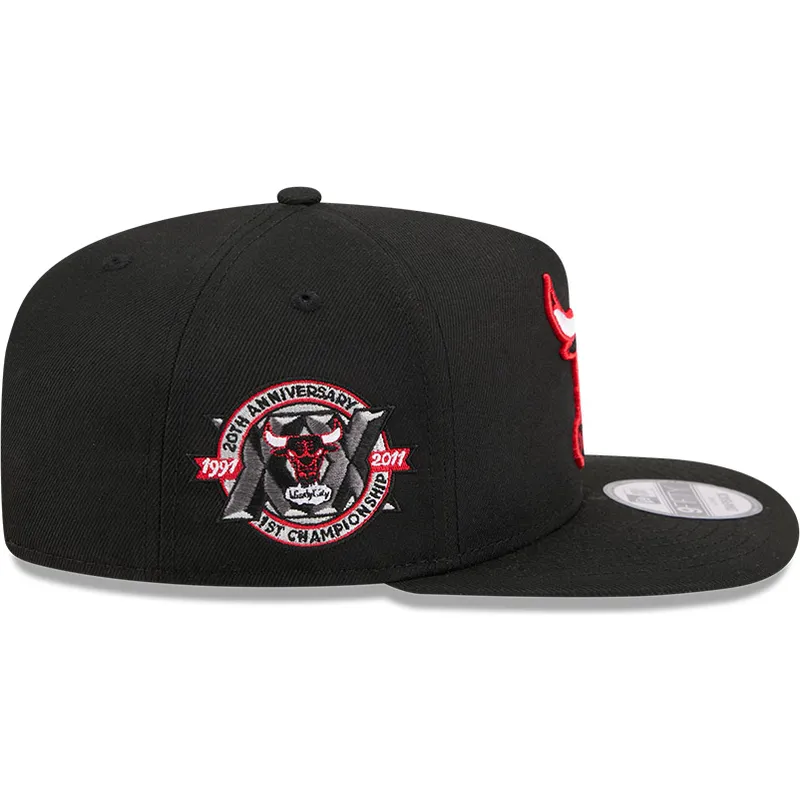 kepure-plokscia-juoda-snapback-9fifty-a-frame-hardwood-classics-chicago-bulls-nba-new-era