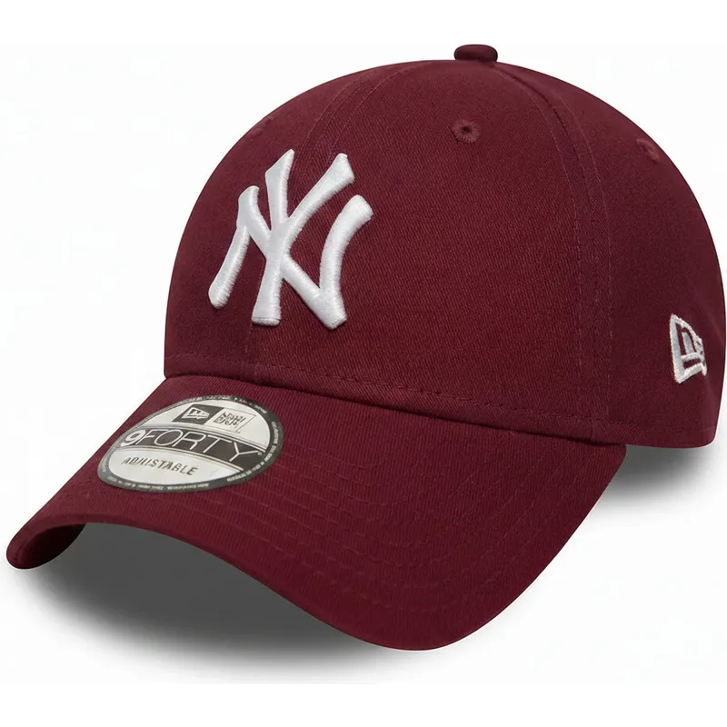 kepure-islenkta-raudona-reguliuojama-juostele-cardenal-9forty-essential-new-york-yankees-mlb-new-era