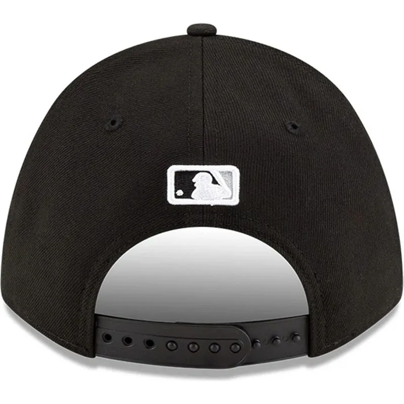 kepure-islenkta-juoda-snapback-9forty-m-crown-player-replica-chicago-white-sox-mlb-new-era