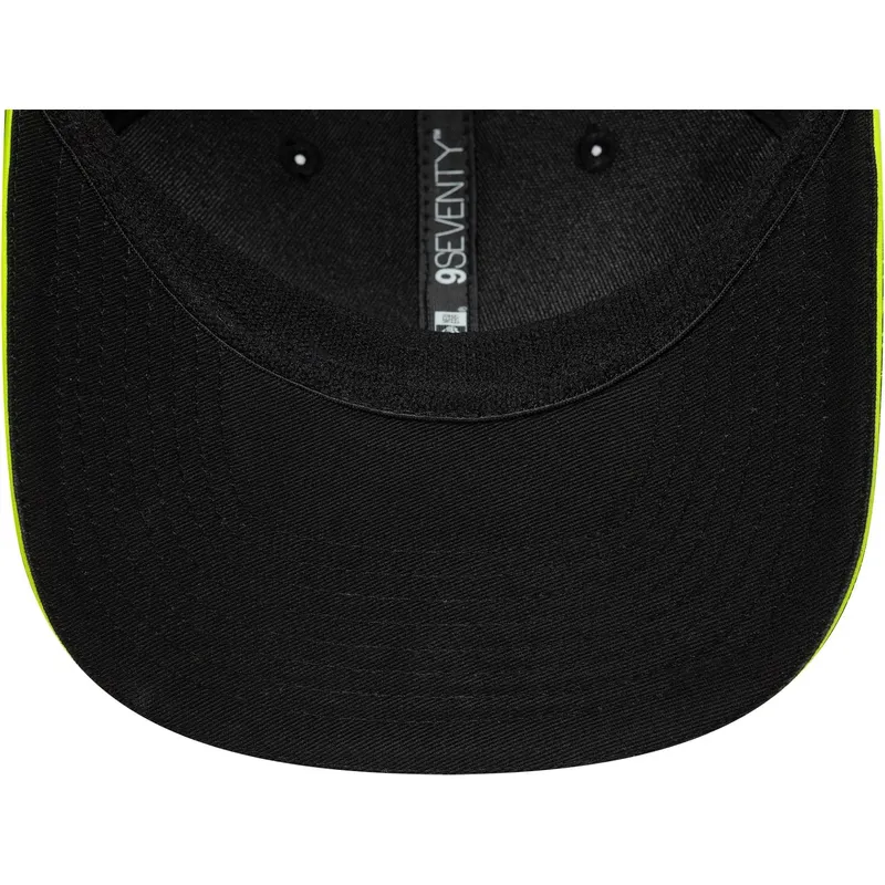 cap-islenkta-black-snapback-9seventy-stretch-snap-all-over-print-valentino-rossi-vr46-motogp-new-era