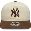 kepure-islenkta-ruda-reguliuojamas-9fifty-a-frame-suede-visor-new-york-yankees-mlb-new-era