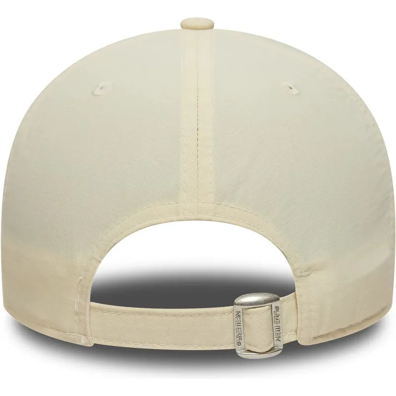 bezowa-zakrzywiona-czapka-z-regulacja-9forty-recycled-midi-las-vegas-raiders-nfl-new-era