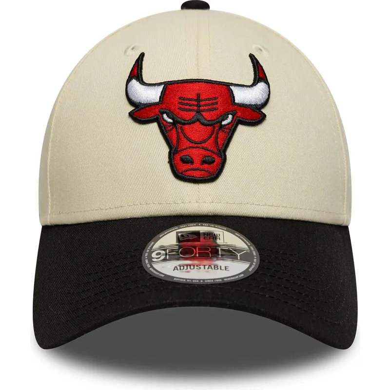 new-era-curved-brim-9forty-colour-block-chicago-bulls-nba-beige-and-black-adjustable-cap