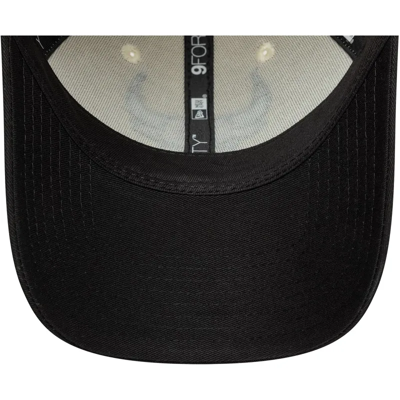 cap-islenkta-beige-adjustable-strap-9forty-colour-block-chicago-bulls-nba-new-era