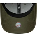 zielona-regulowana-czapka-z-zakrzywionym-daszkiem-z-czarnym-logo-9forty-league-essential-new-york-yankees-mlb-new-era