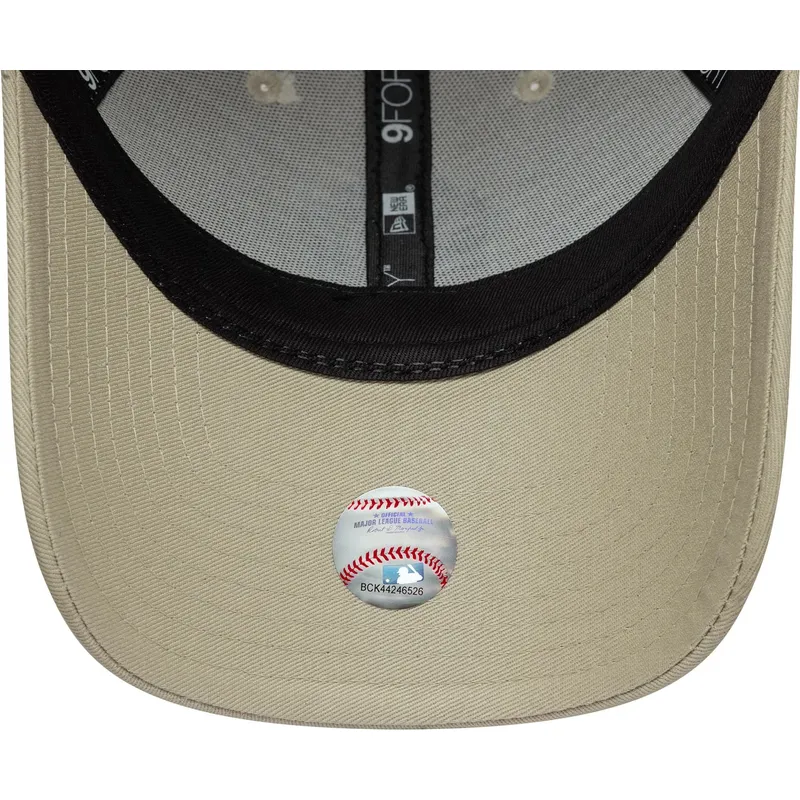 kepure-islenkta-smelio-reguliuojama-juostele-9forty-camo-infill-new-york-yankees-mlb-new-era