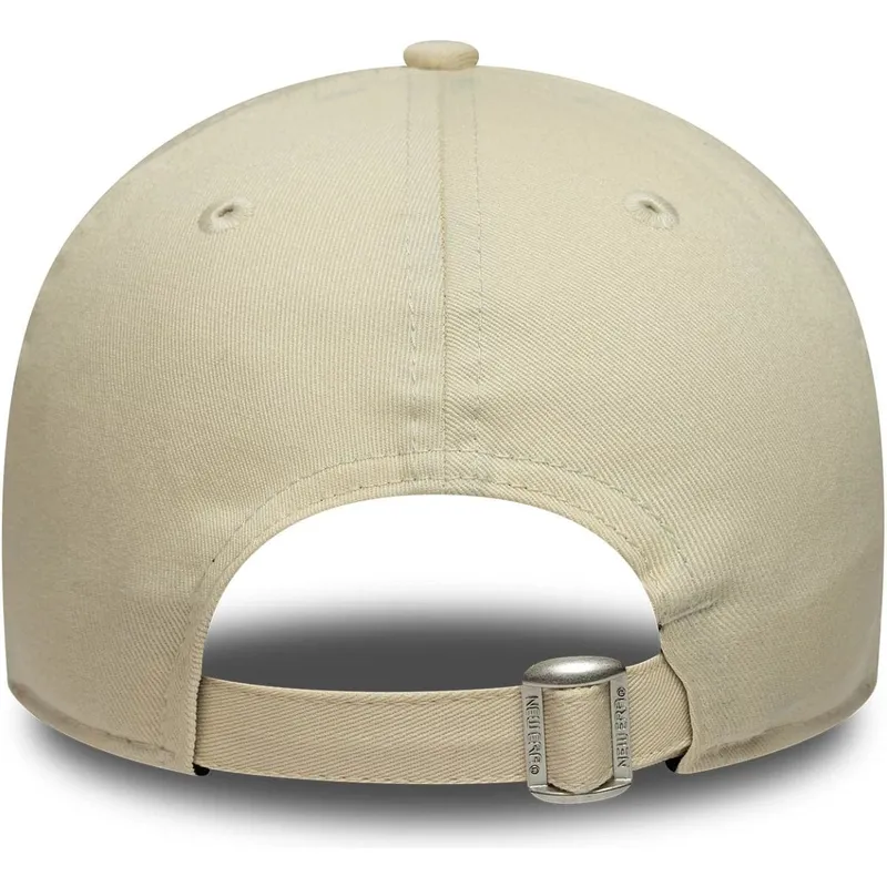 cap-islenkta-beige-adjustable-strap-9forty-seasonal-red-bull-racing-formula-1-new-era