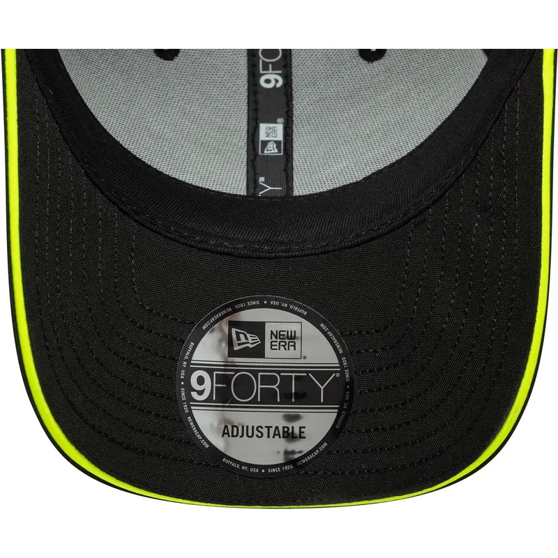 cap-islenkta-black-adjustable-strap-9forty-recycled-stripe-valentino-rossi-vr46-motogp-new-era