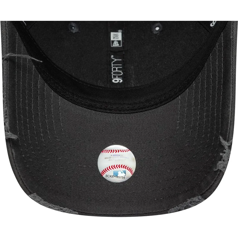 szara-regulowana-czapka-z-zakrzywionym-daszkiem-z-szarym-logo-9forty-wash-distress-los-angeles-dodgers-mlb-new-era