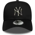 czarna-czapka-z-zakrzywionym-daszkiem-snapback-9forty-e-frame-metallic-new-york-yankees-mlb-new-era