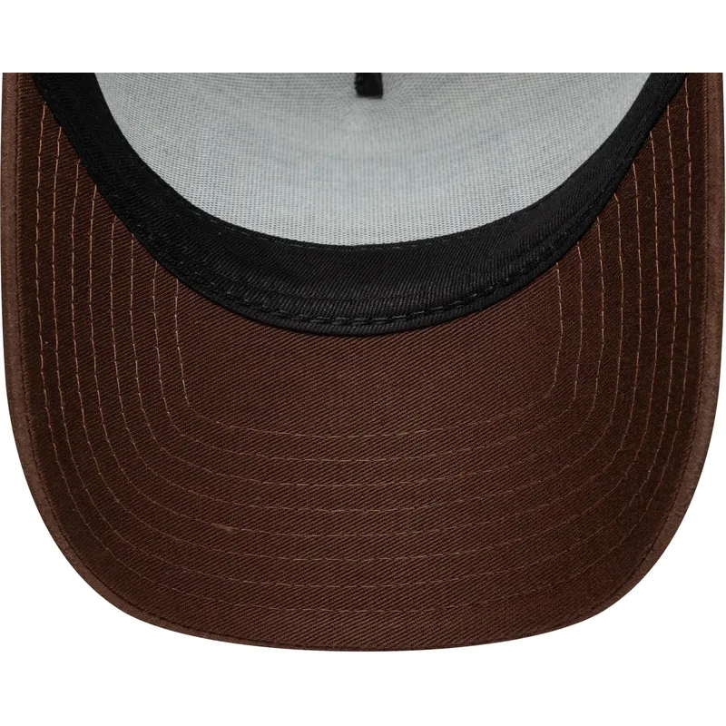 cap-islenkta-brown-adjustable-strap-e-frame-new-era