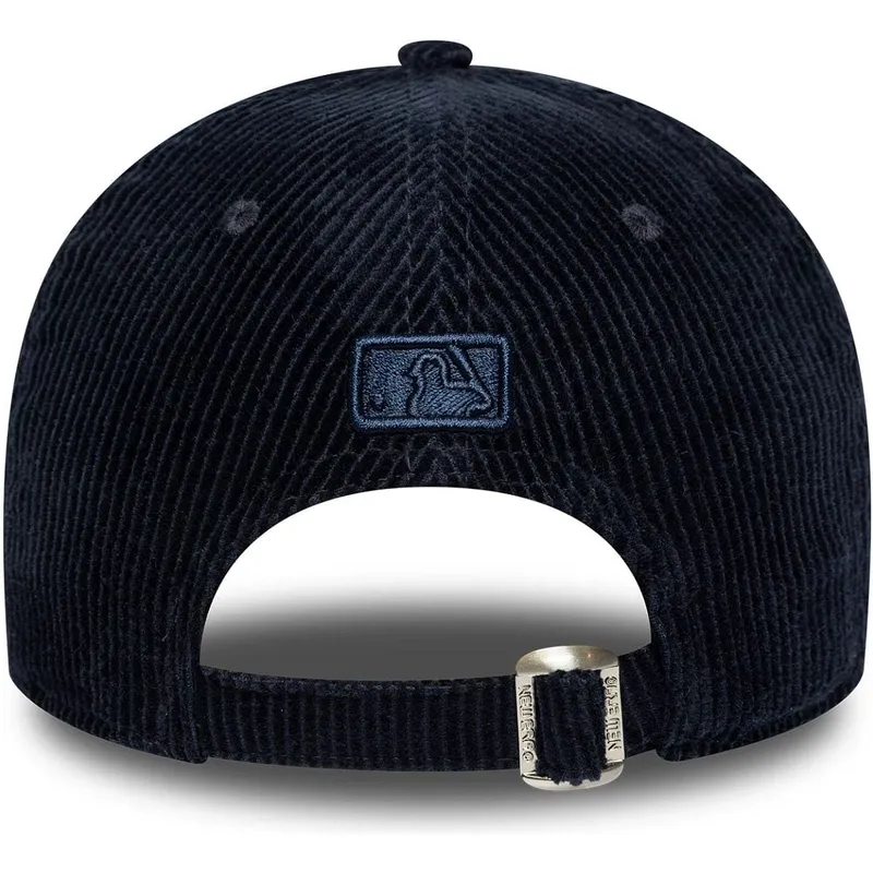 kepure-islenkta-tamsiai-melyna-reguliuojamas-9forty-m-crown-cord-new-york-yankees-mlb-new-era