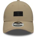 cap-islenkta-beige-adjustable-strap-9forty-m-crown-new-era