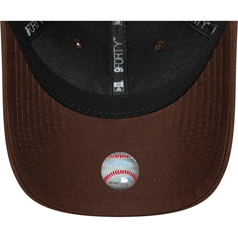 cap-islenkta-brown-snapback-9forty-m-crown-new-york-yankees-mlb-new-era