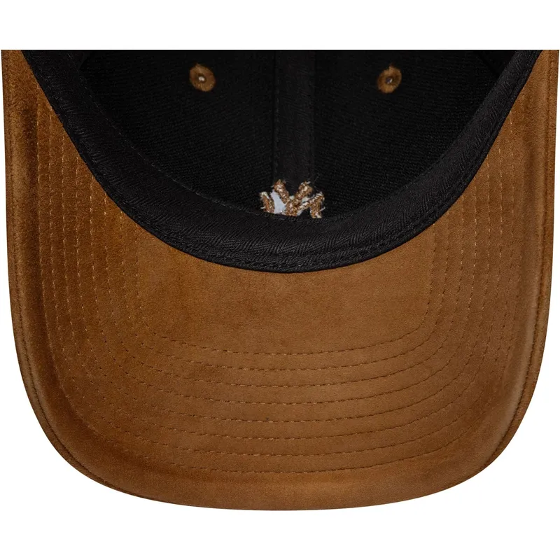 cap-islenkta-brown-adjustable-strap-9twenty-suede-new-york-yankees-mlb-new-era