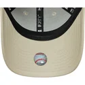 kepure-islenkta-smelio-reguliuojamas-rosa-9forty-league-essential-new-york-yankees-mlb-new-era