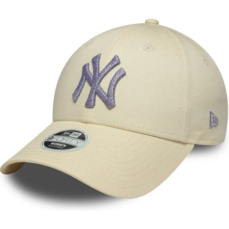 bezowa-regulowana-czapka-z-zakrzywionym-daszkiem-z-fioletowym-logo-dla-kobiet-9forty-metallic-logo-new-york-yankees-mlb-new-era