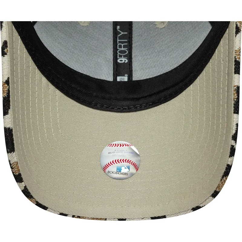 cap-islenkta-leopard-adjustable-strap-9forty-midi-new-york-yankees-mlb-new-era