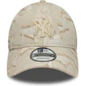 cap-islenkta-beige-adjustable-strap-9twenty-img-floral-new-york-yankees-mlb-new-era