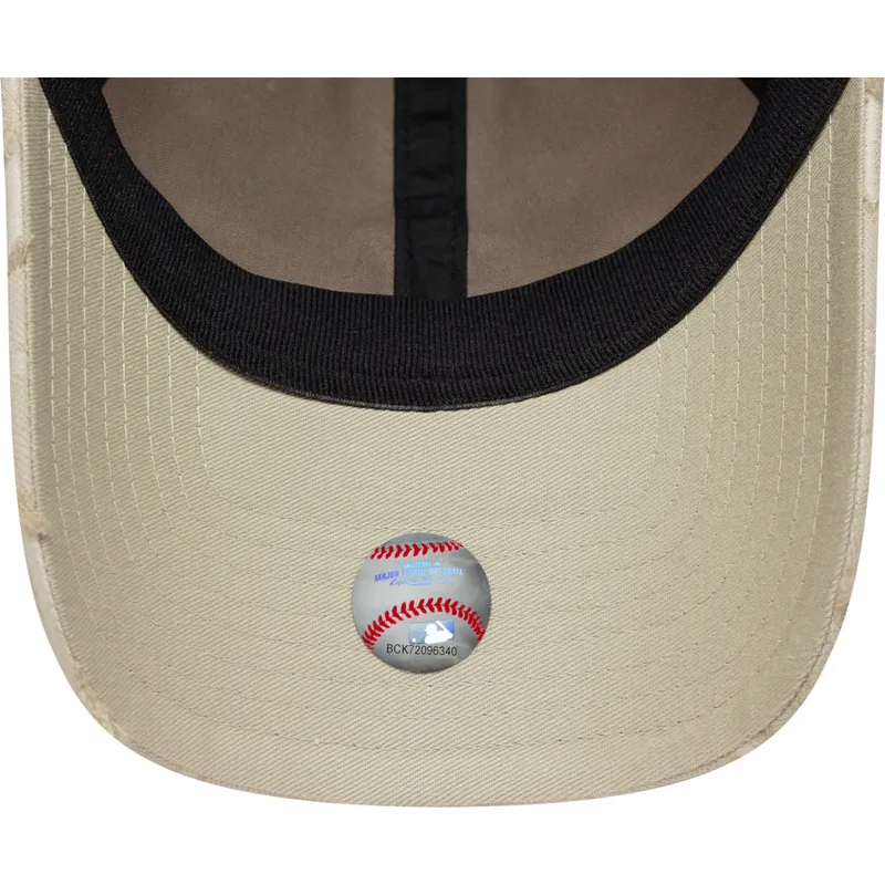 cap-islenkta-beige-adjustable-strap-9twenty-img-floral-new-york-yankees-mlb-new-era