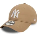 kepure-islenkta-ruda-reguliuojamas-9twenty-league-essential-new-york-yankees-mlb-new-era