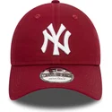 kepure-islenkta-raudona-reguliuojama-juostele-9twenty-league-essential-new-york-yankees-mlb-new-era