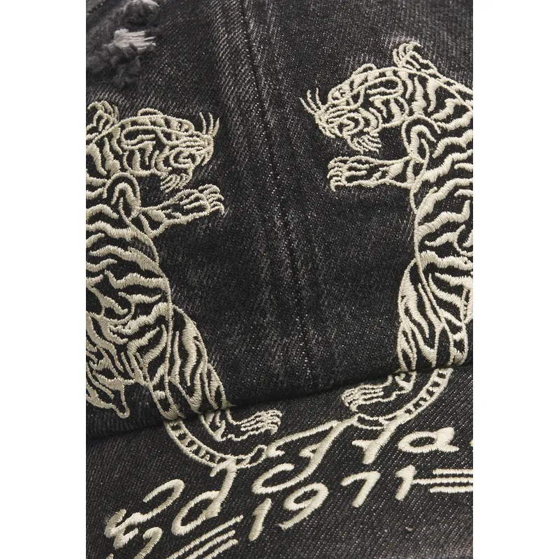 kepure-islenkta-juoda-reguliuojamas-desert-tiger-ed-hardy