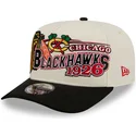 gorra-curva-beige-y-negra-snapback-9fifty-a-frame-classic-de-chicago-blackhawks-nhl-de-new-era