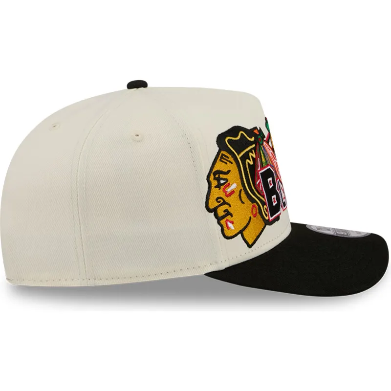 bezowo-czarna-zakrzywiona-czapka-snapback-9fifty-a-frame-classic-chicago-blackhawks-nhl-new-era