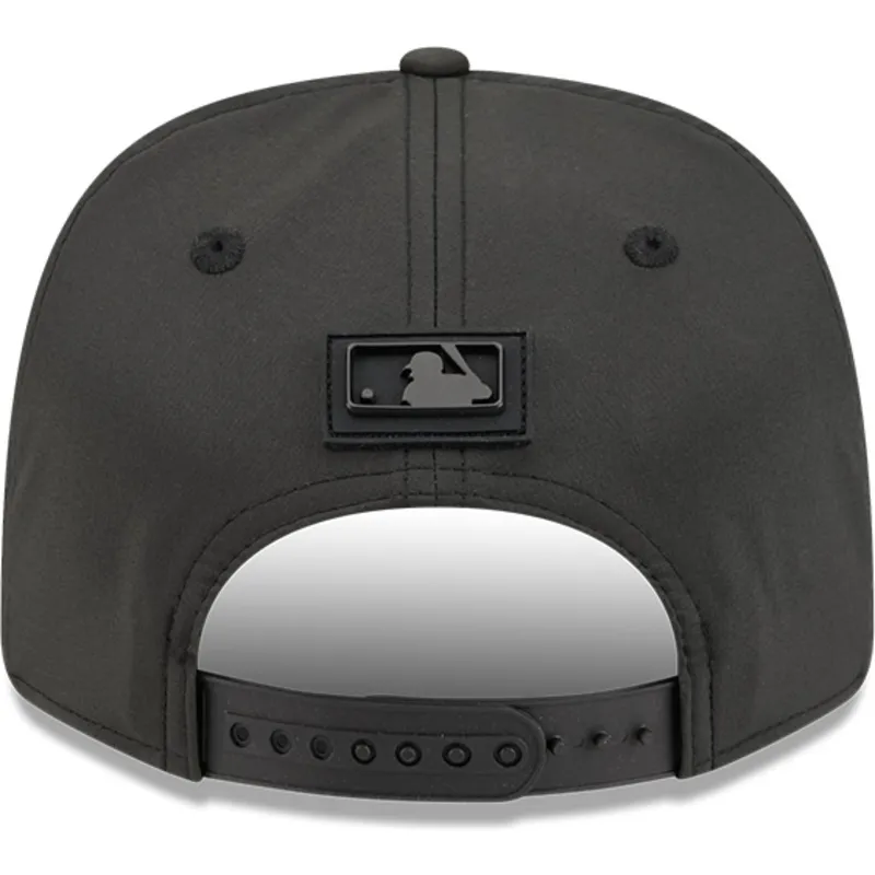 new-era-curved-brim-9seventy-stretch-snap-clubhouse-new-york-yankees-mlb-black-snapback-cap