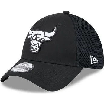 Kepurė išlenkta vilkikas juoda priglundantis 39THIRTY Evergreen Neo Chicago Bulls NBA New Era