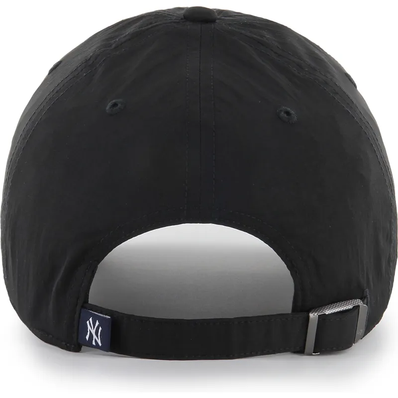 kepure-islenkta-juoda-reguliuojama-juostele-clean-up-eight-bit-hero-new-york-yankees-mlb-47-brand