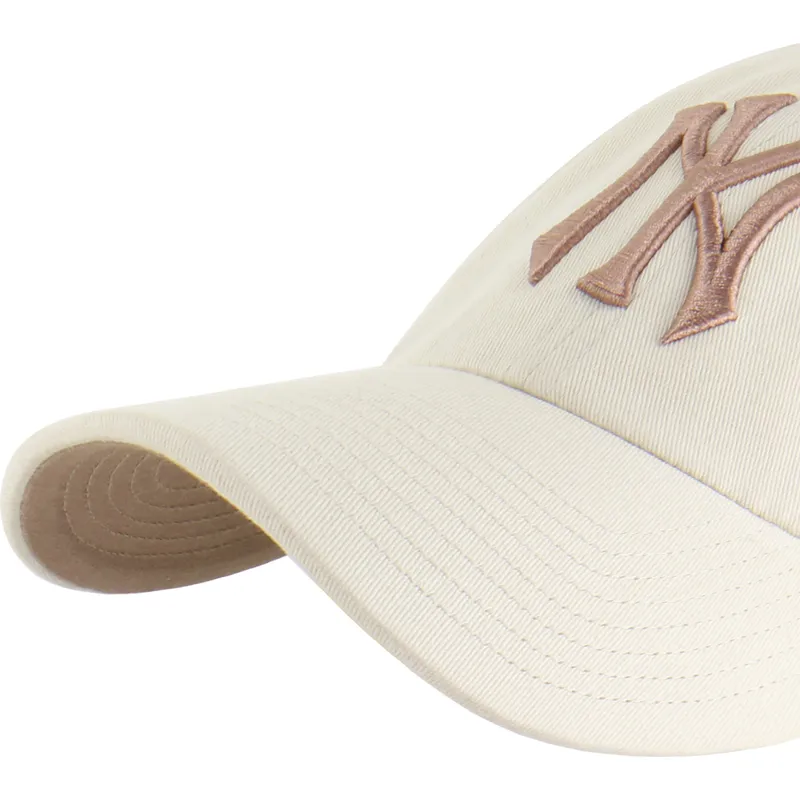 kepure-islenkta-smelio-reguliuojamas-clean-up-ballpark-mojave-new-york-yankees-mlb-47-brand