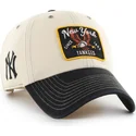 gorra-curva-beige-y-negra-ajustable-clean-up-keepsake-de-new-york-yankees-mlb-de-47-brand