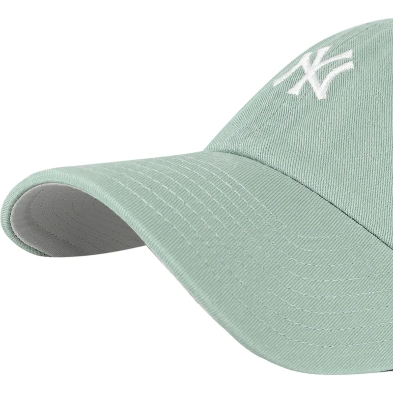 cap-islenkta-green-adjustable-strap-clean-up-base-runner-new-york-yankees-mlb-47-brand