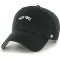 kepure-islenkta-juoda-reguliuojama-juostele-clean-up-base-runner-script-new-york-yankees-mlb-47-brand