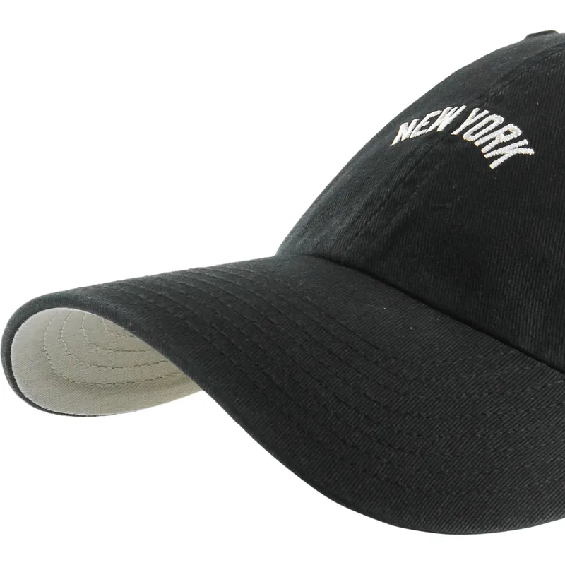 cap-islenkta-black-adjustable-strap-clean-up-base-runner-script-new-york-yankees-mlb-47-brand