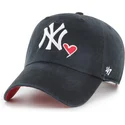 kepure-islenkta-juoda-reguliuojamas-clean-up-heart-icon-new-york-yankees-mlb-47-brand