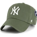 kepure-islenkta-zalia-reguliuojamas-clean-up-badges-new-york-yankees-mlb-47-brand