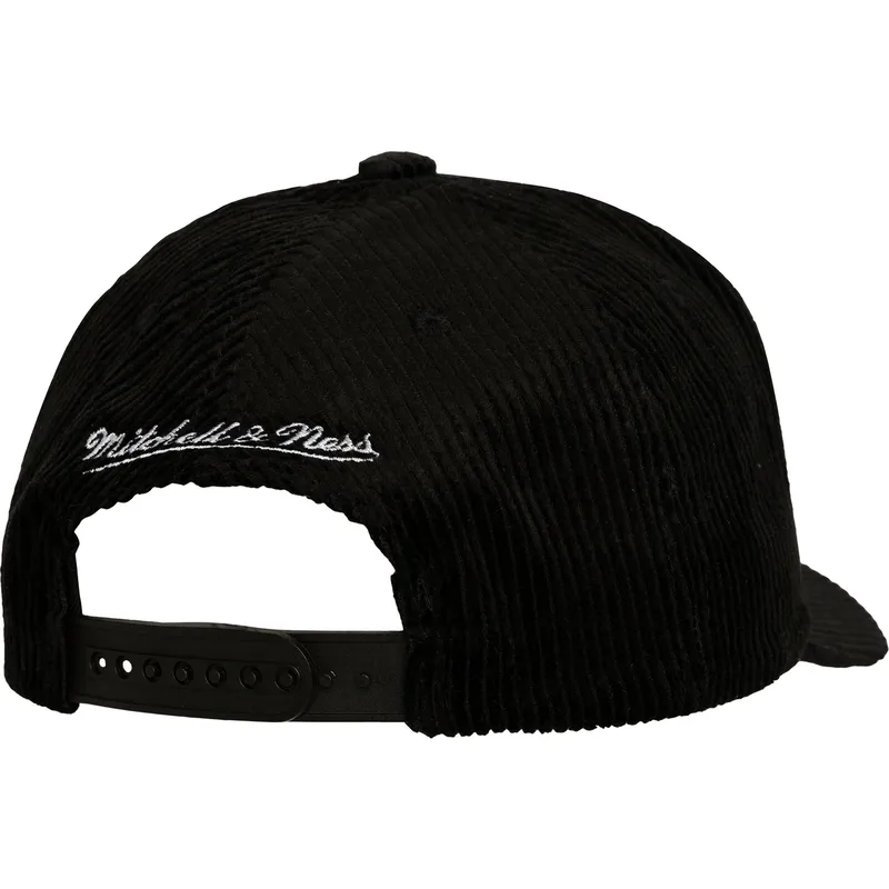 cap-islenkta-black-snapback-arch-stamp-pro-chicago-blackhawks-nhl-mitchell-ness