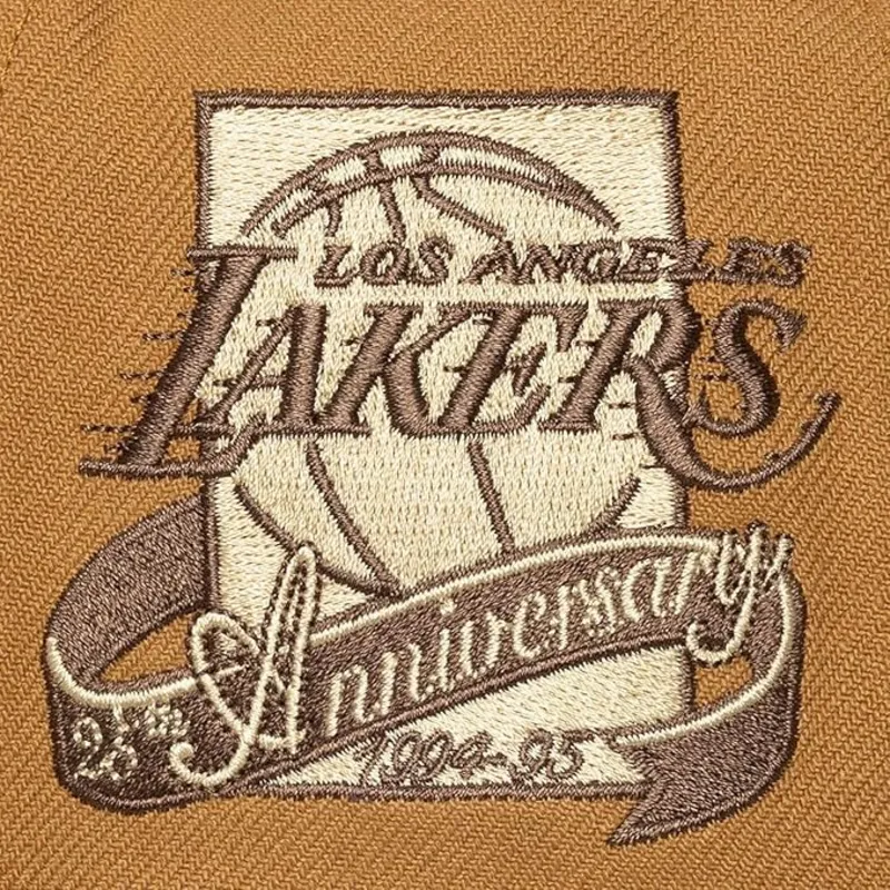 kepure-plokscia-ruda-reguliuojamas-coffee-strapback-los-angeles-lakers-nba-mitchell-ness