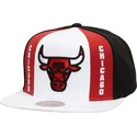 kepure-plokscia-balta-snapback-old-cut-chicago-bulls-nba-mitchell-ness