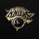 kepure-islenkta-juoda-snapback-pinned-gold-pro-new-york-knicks-nba-mitchell-ness
