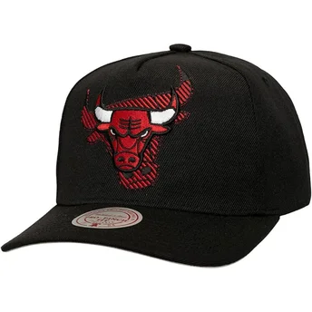 Cap išlenkta black snapback Tilted Pro Chicago Bulls NBA Mitchell & Ness