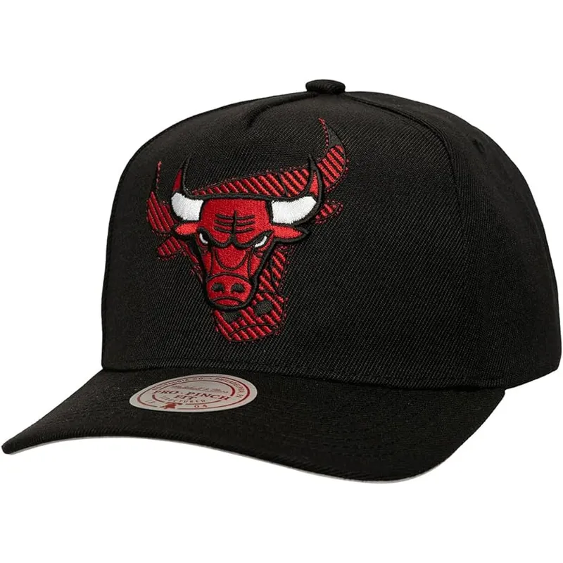 cap-islenkta-black-snapback-tilted-pro-chicago-bulls-nba-mitchell-ness