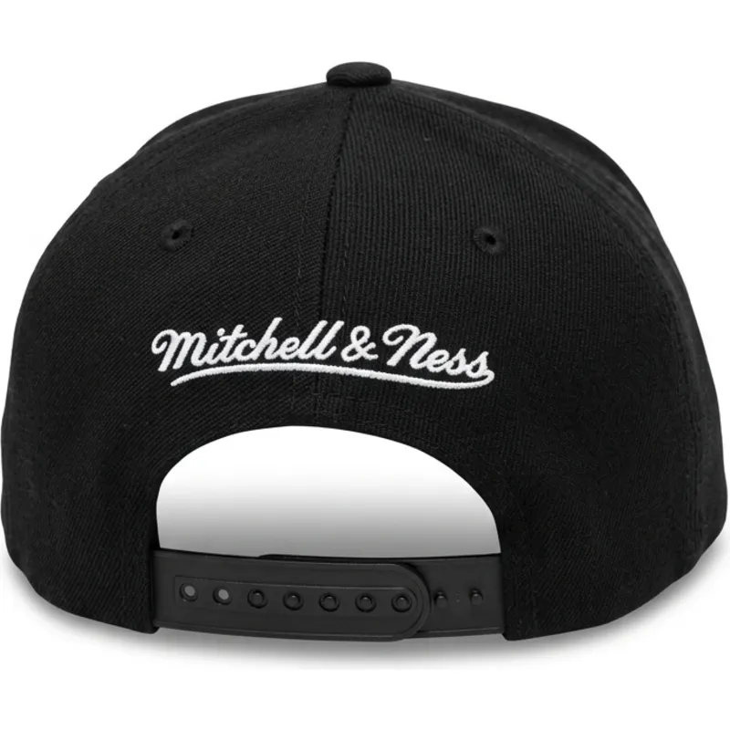 czarna-czapka-z-daszkiem-snapback-branded-od-mitchell-ness