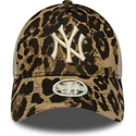 new-era-women-9forty-m-crown-a-frame-leopard-new-york-yankees-mlb-leopard-trucker-hat