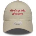 kepure-islenkta-smelio-reguliuojamas-9twenty-living-the-dream-slogan-new-era