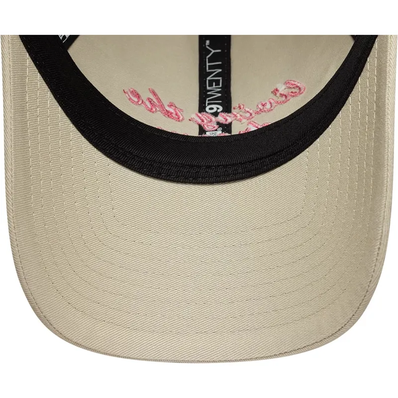cap-islenkta-beige-adjustable-strap-9twenty-new-era